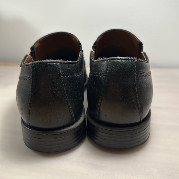 Johnston & Murphy black slip on loafers. Size 11M. - Picture 3 of 8